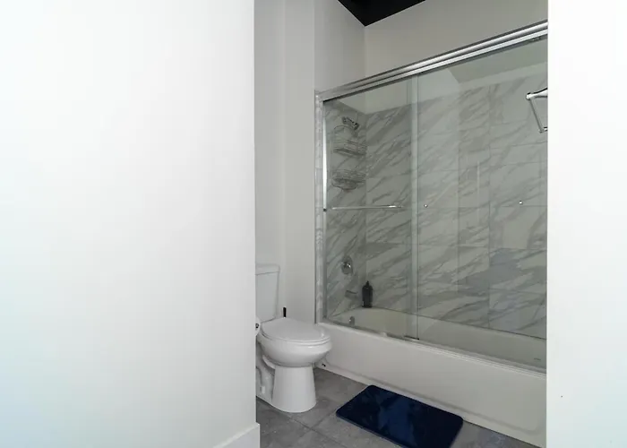 Mccormick Place Downtown: Luxurious 3br/2ba For 10 *