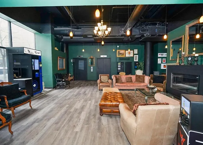 Mccormick Place Downtown: Luxurious 3br/2ba For 10 *