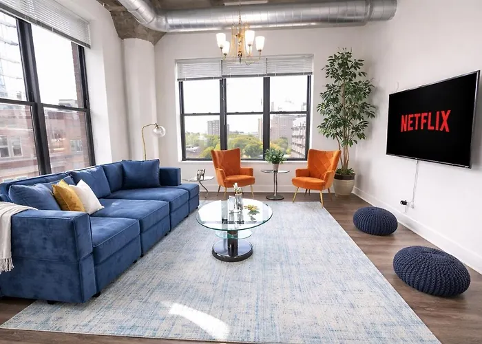 Mccormick Place Downtown: Luxurious 3br/2ba For 10